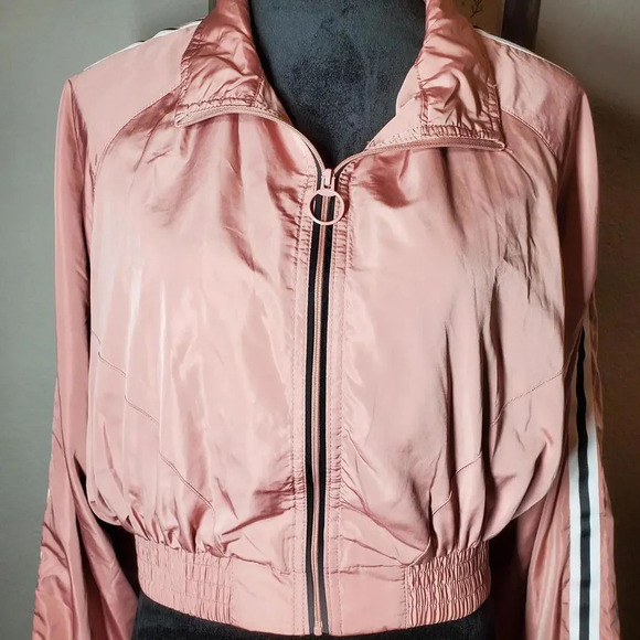 LOVE TREE Dusty Rose Pink Cropped Zip-Up Windbreaker Jacket Size Medium - Picture 2 of 15
